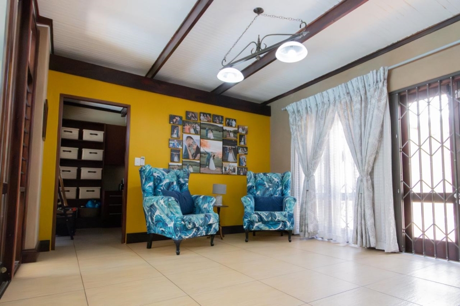 5 Bedroom Property for Sale in Protea Park North West